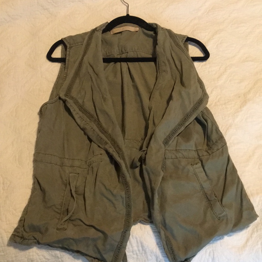 Green cotton vest